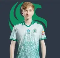 Ilya “m0NESY” Osipov jogador da equipa Team Falcons